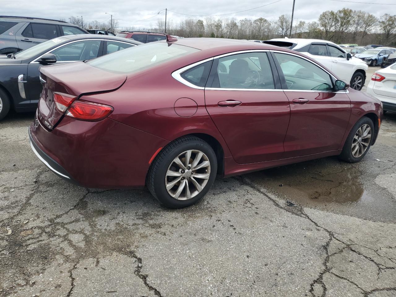 2015 Chrysler 200 - Image 3