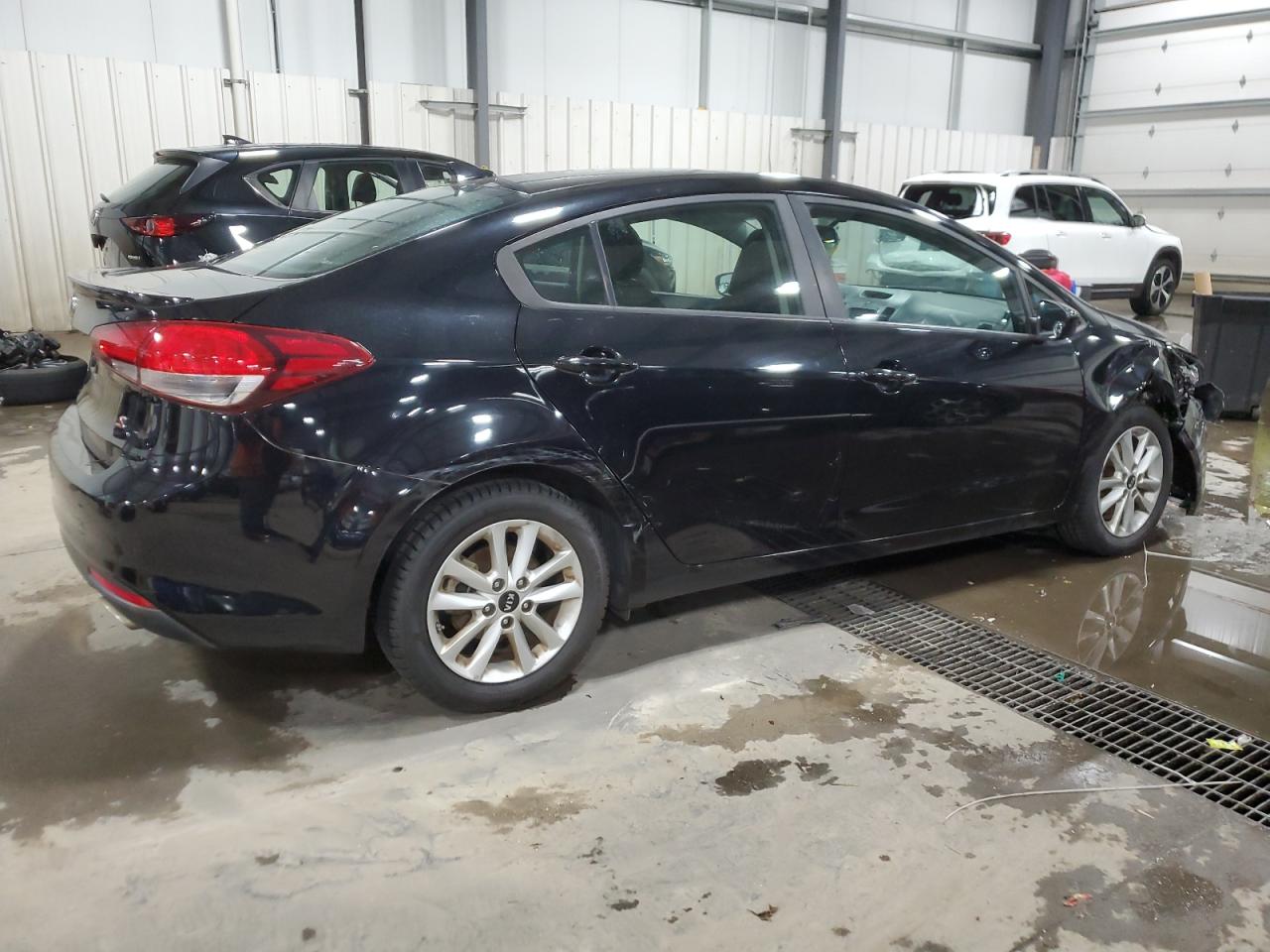 2017 Kia Forte - Image 3