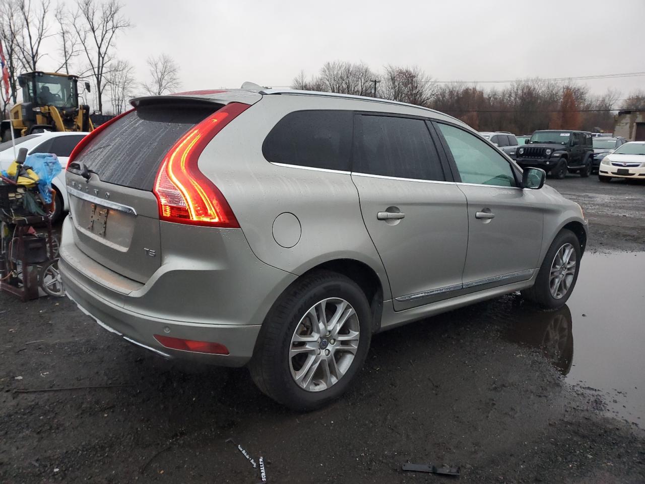 VIN YV440MDK6F2723740 2015 VOLVO XC60 no.3