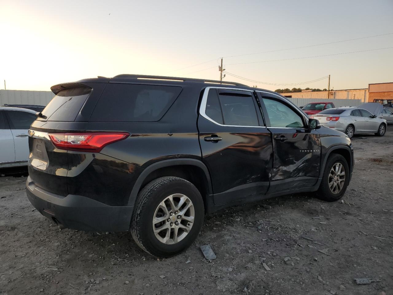 2019 Chevrolet Traverse - Image 3