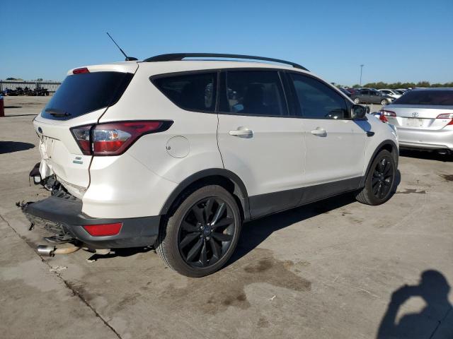  FORD ESCAPE 2018 Білий