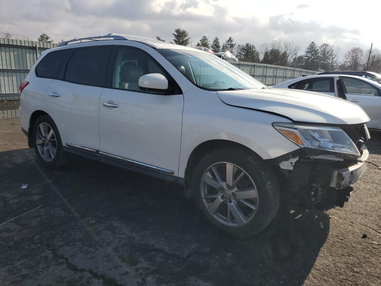 2014 Nissan Pathfinder - Image 4