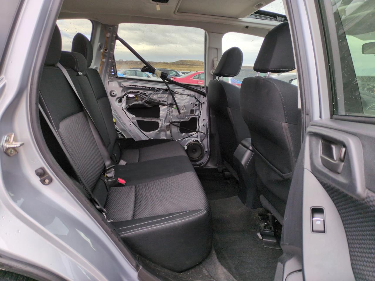 2017 Subaru Forester - Image 11