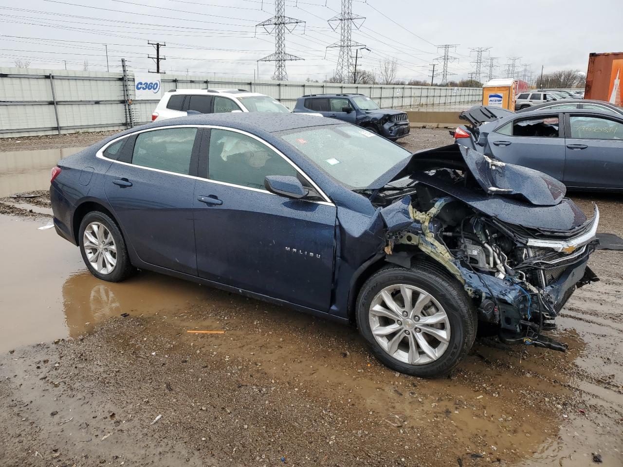 2021 Chevrolet Malibu - Image 4