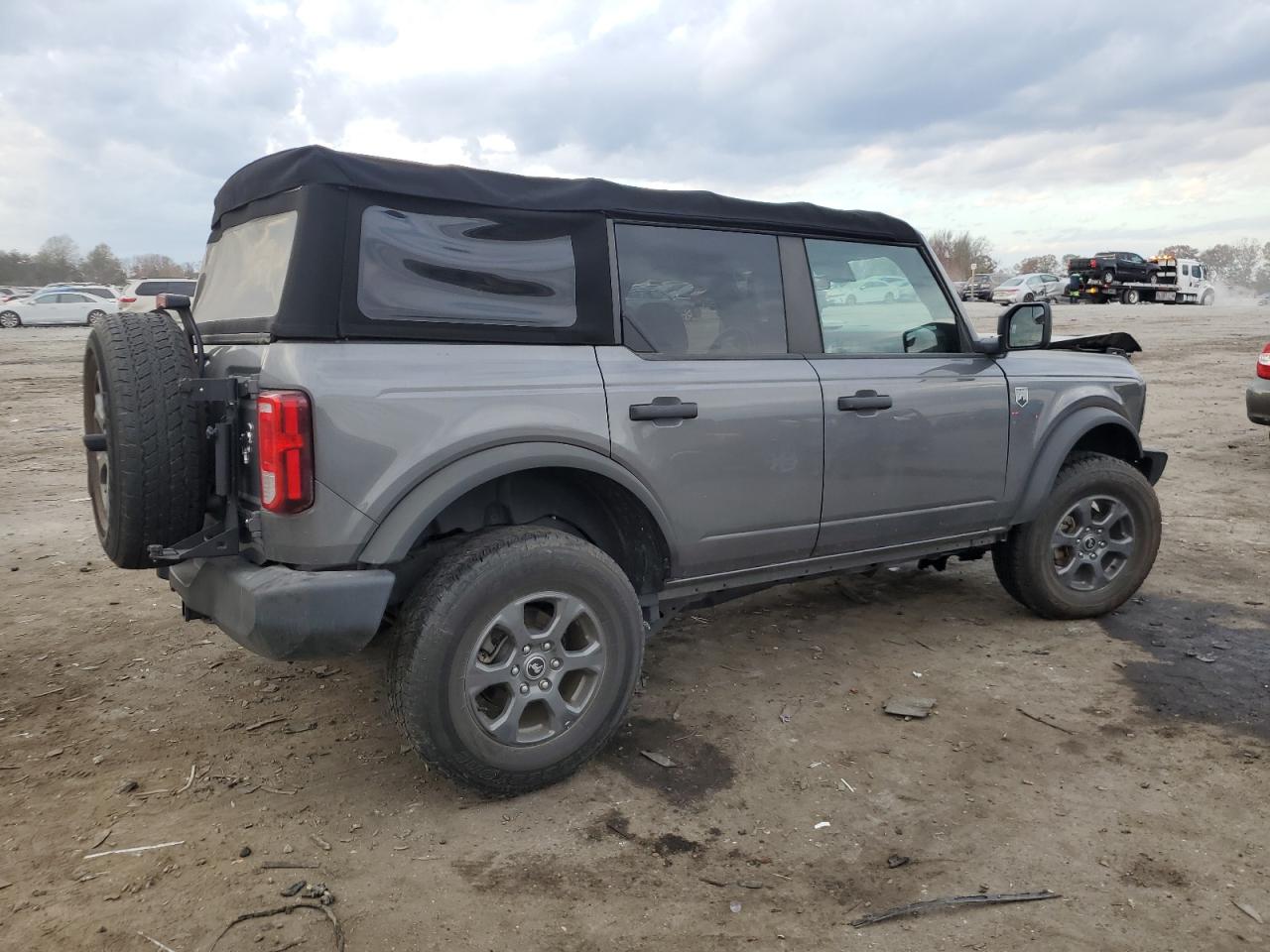 2021 Ford Bronco - Image 3