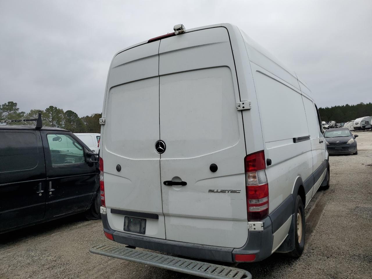 VIN WD3PE8DD2GP250282 2016 MERCEDES-BENZ SPRINTER no.3