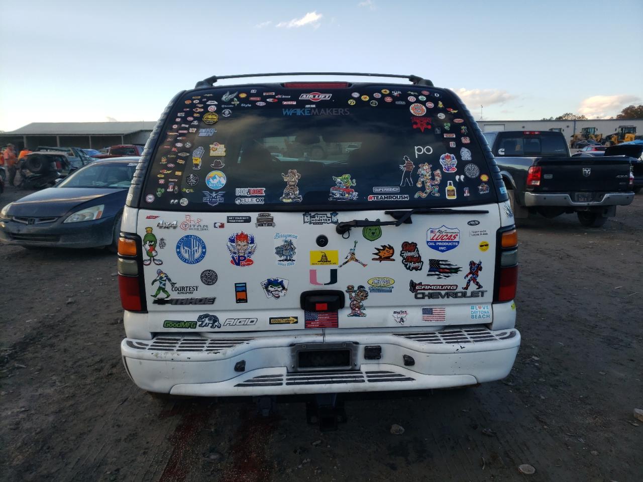 2003 Chevrolet Tahoe - Image 6