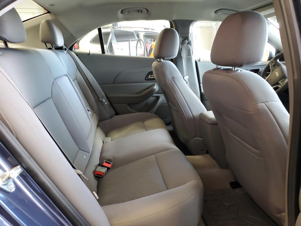 2015 Chevrolet Malibu - Image 10