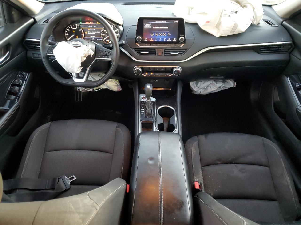 2021 Nissan Altima - Image 8