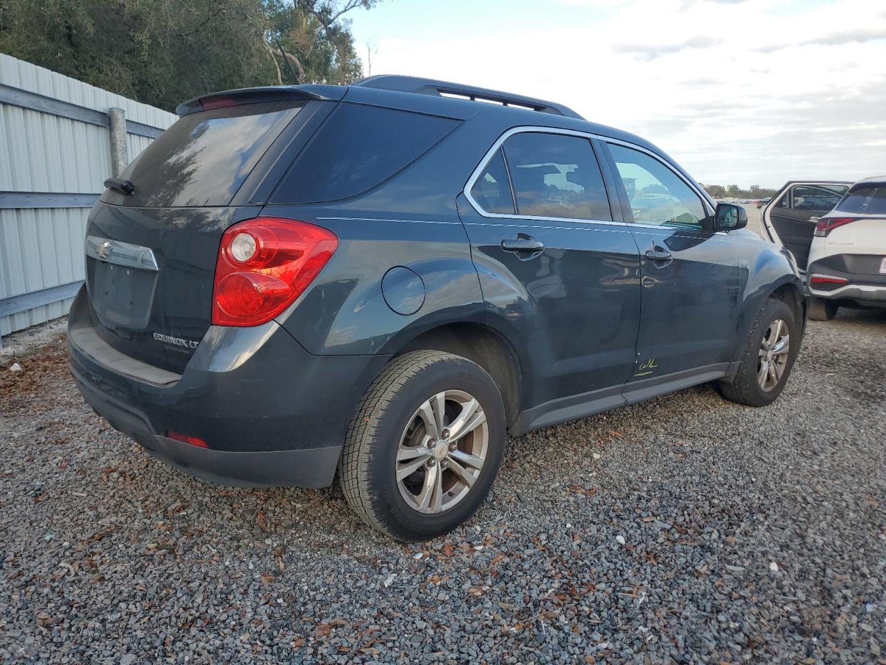2013 Chevrolet Equinox - Image 3