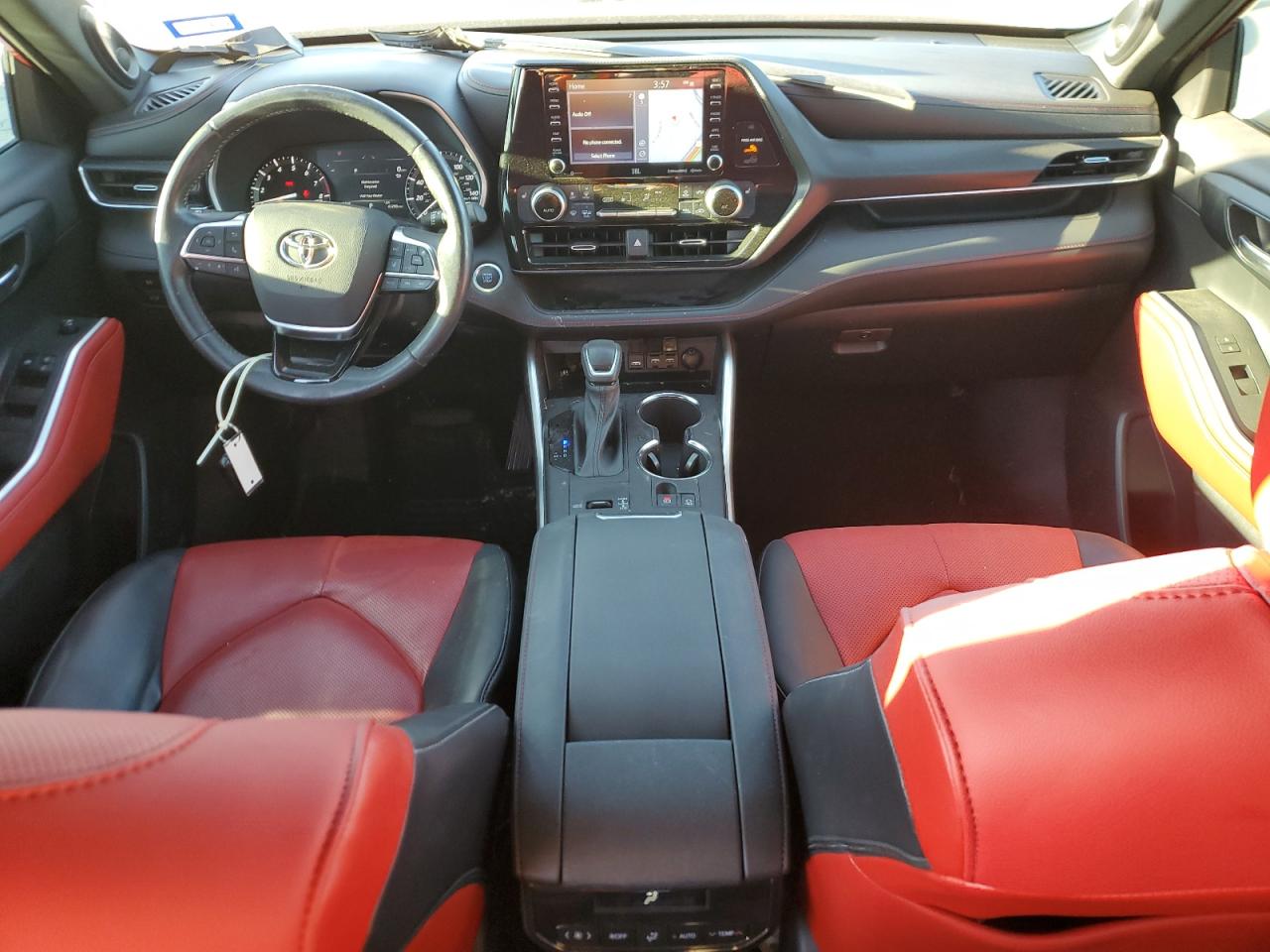 2021 Toyota Highlander - Image 8