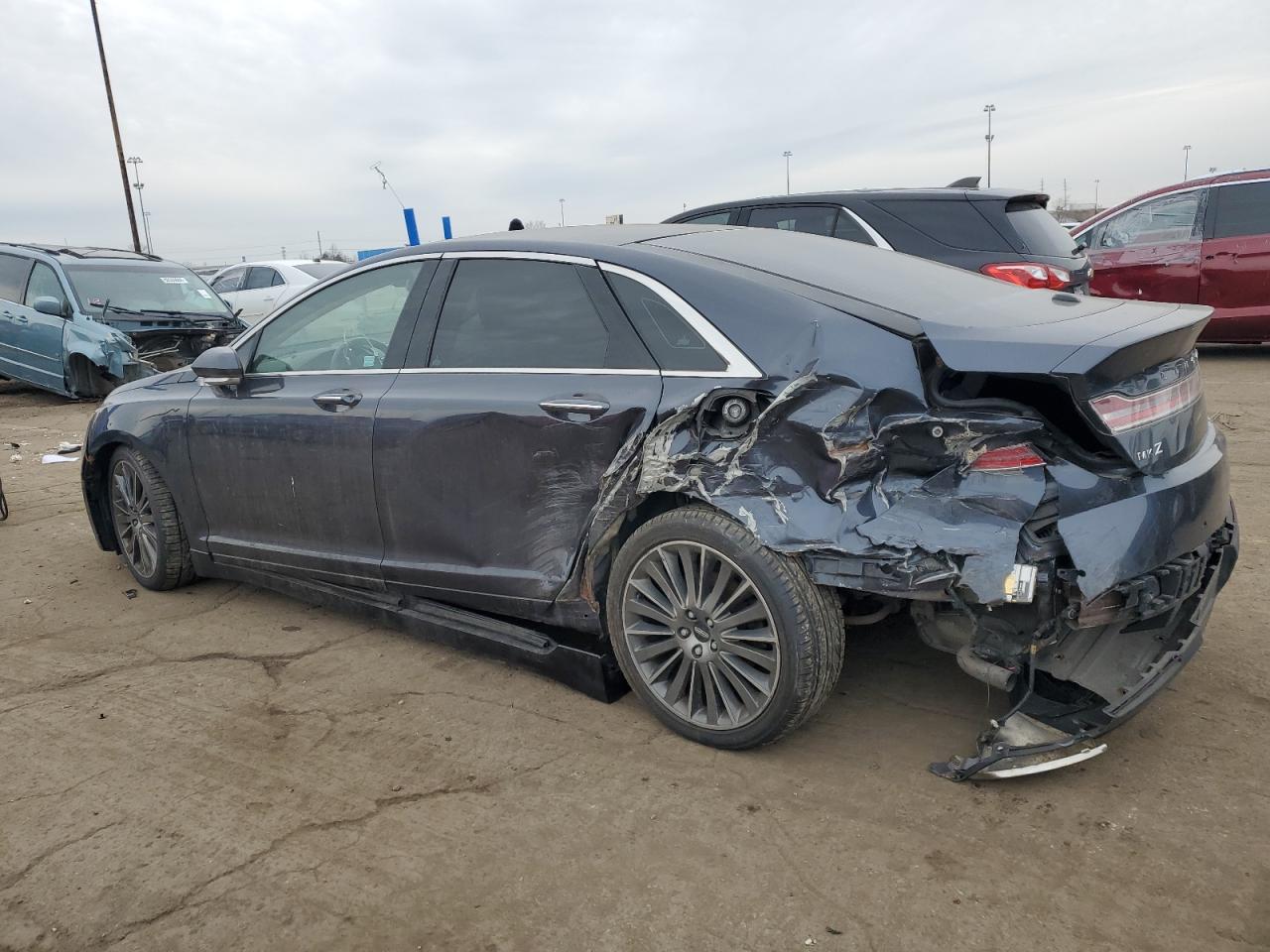 VIN 3LN6L2JK7DR828481 2013 LINCOLN MKZ no.2