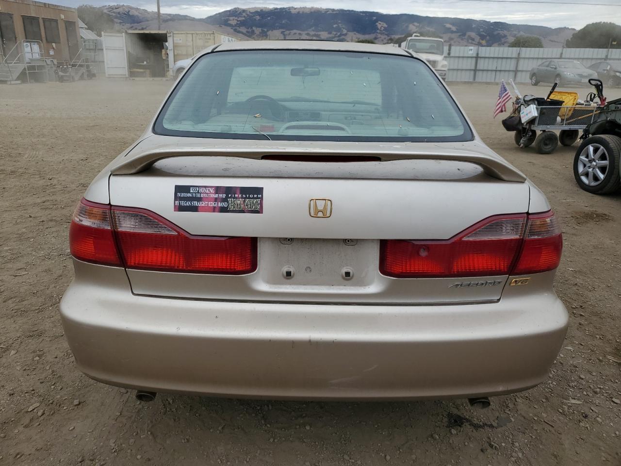 2000 Honda Accord - Image 6