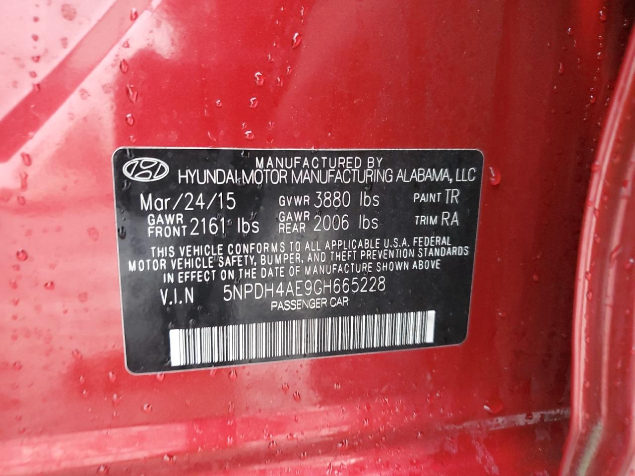 2016 Hyundai Elantra - Image 12