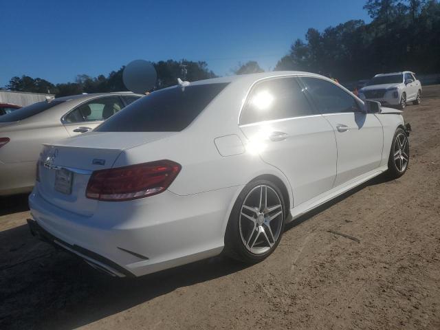 Sedans MERCEDES-BENZ E-CLASS 2015 Biały