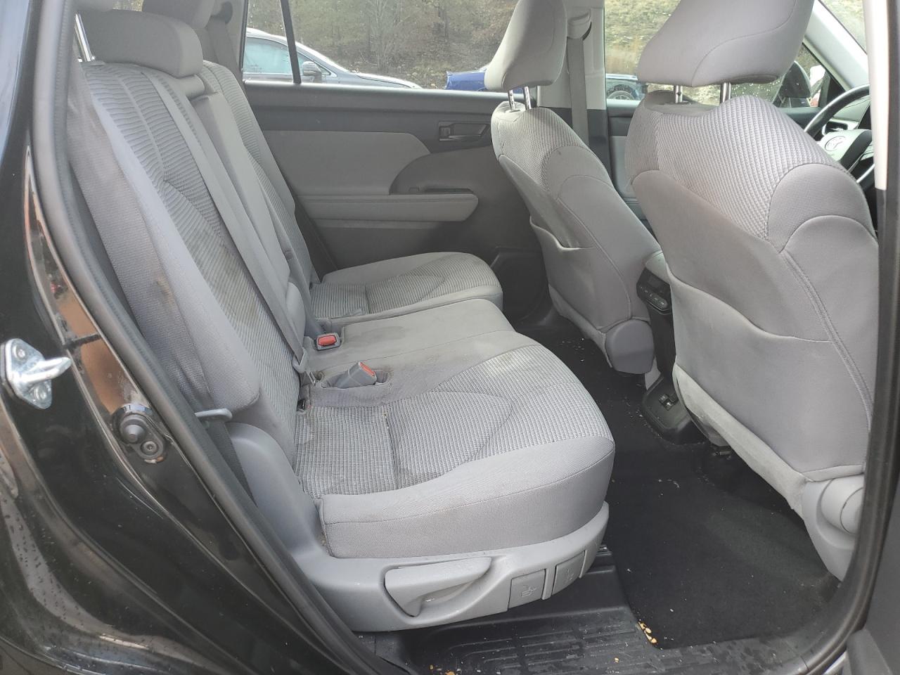 2021 Toyota Highlander - Image 10