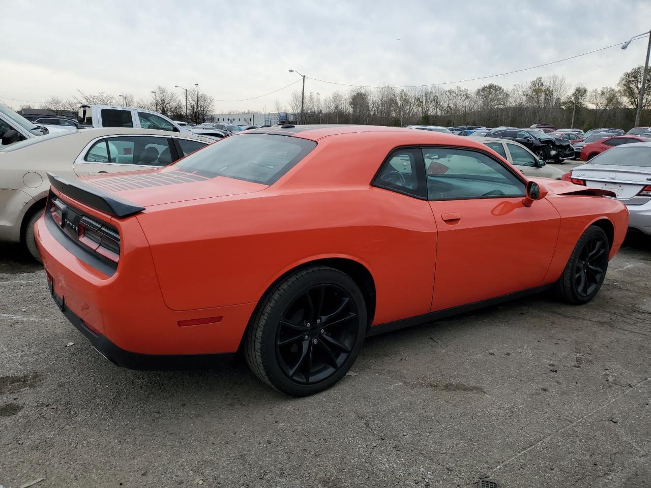 VIN 2C3CDZAGXGH345256 2016 DODGE CHALLENGER no.3