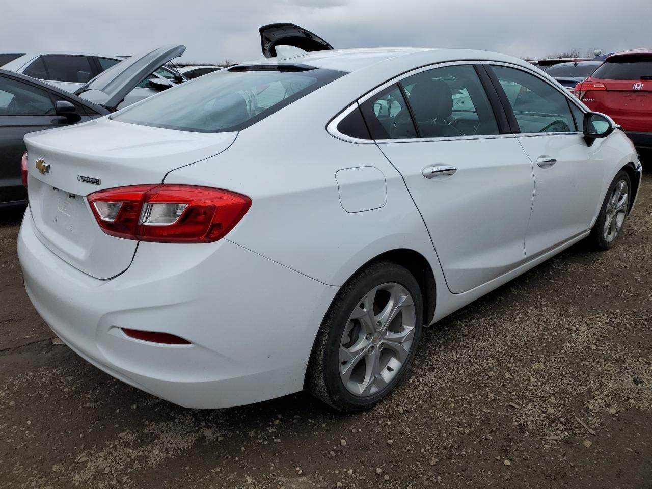 2017 Chevrolet Cruze - Image 3