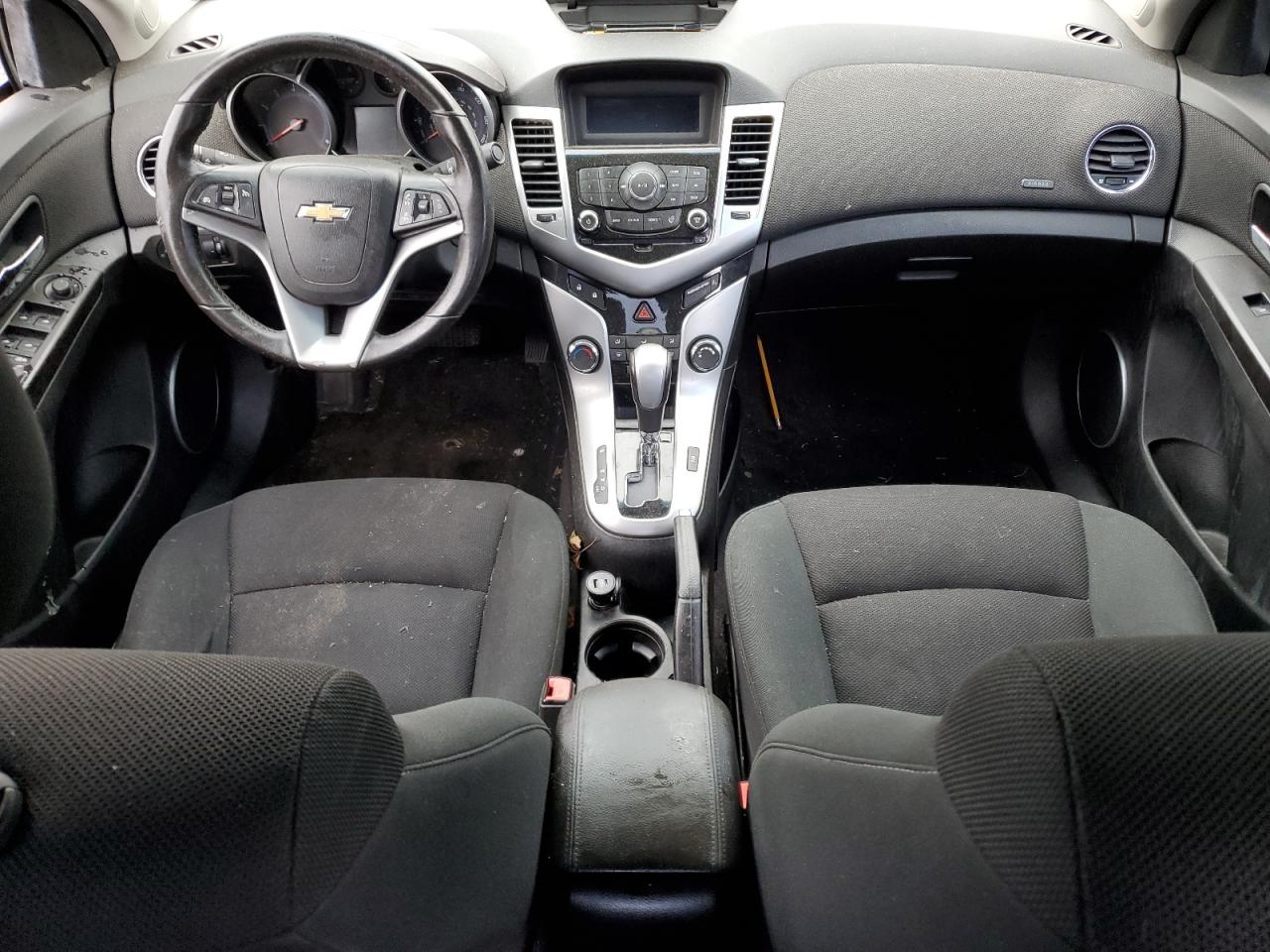 2012 Chevrolet Cruze - Image 8