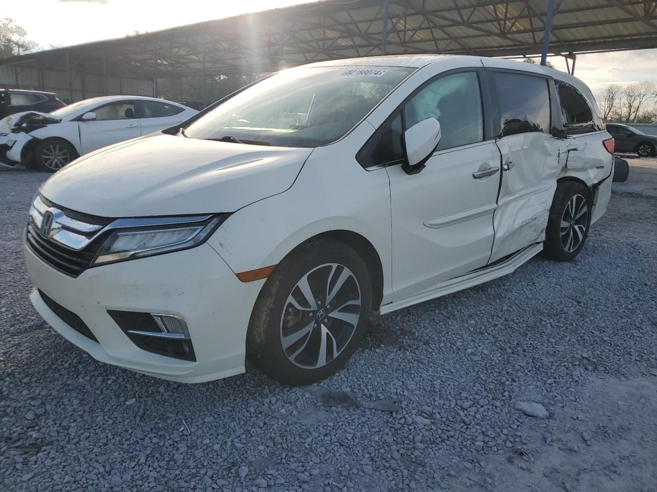 VIN 5FNRL6H92JB027076 2018 HONDA ODYSSEY no.1