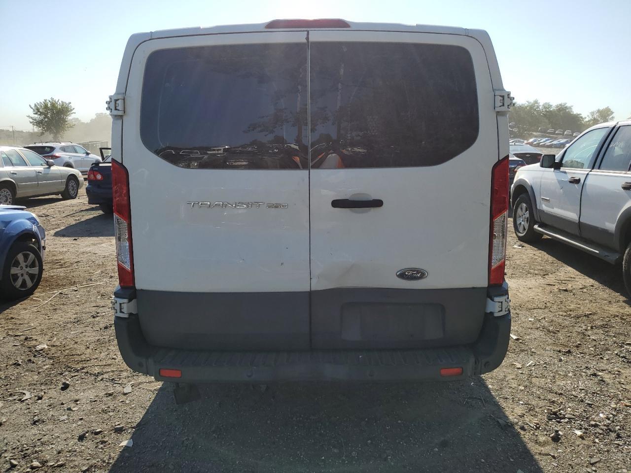 2015 Ford Transit T-250 VIN: 1FTNR1YM3FKA41812 Lot: 79069584