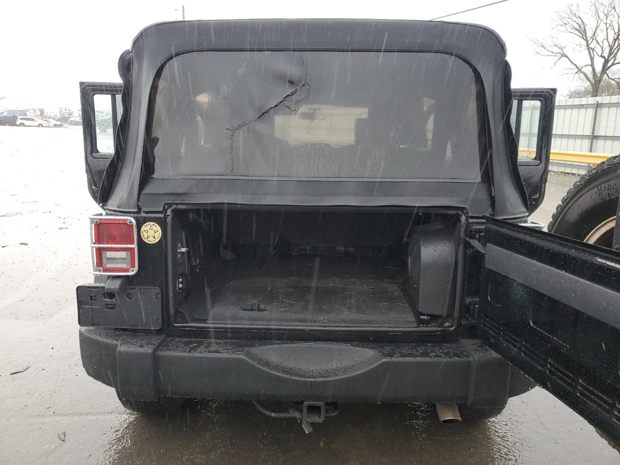 2007 Jeep Wrangler X VIN: 1J4GB39147L226812 Lot: 79300644