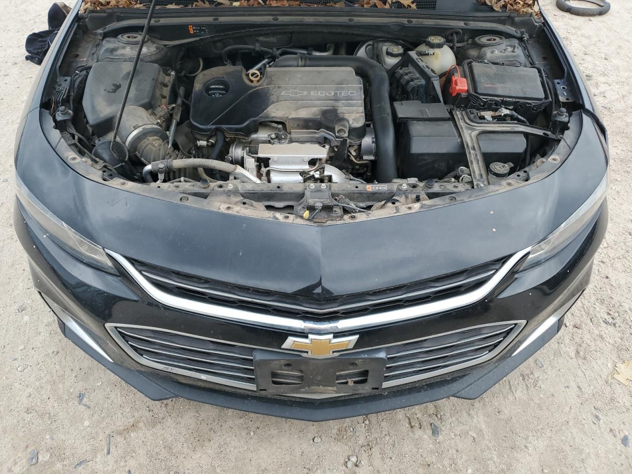 2016 Chevrolet Malibu - Image 11