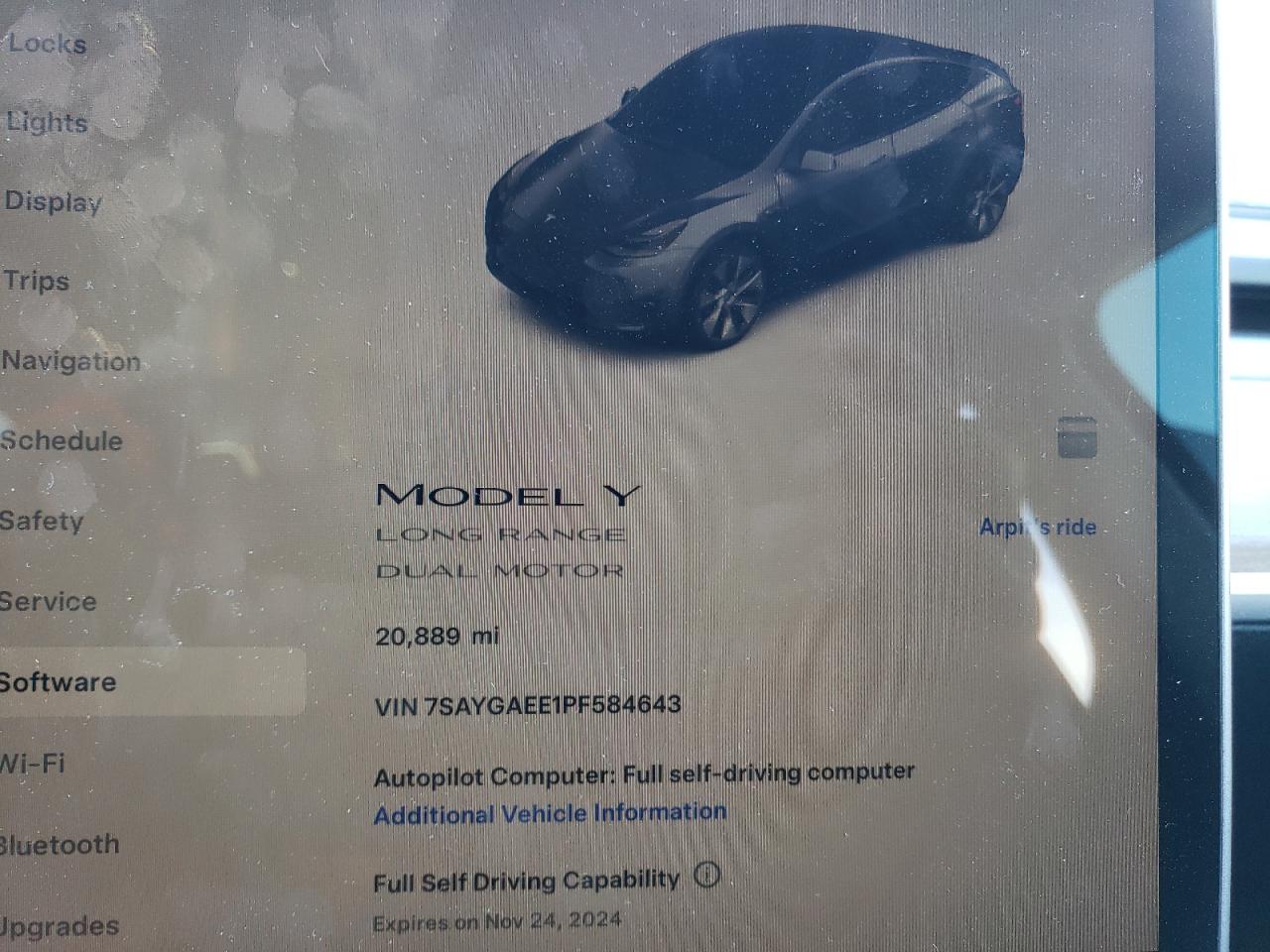 2023 Tesla Model Y VIN: 7SAYGAEE1PF584643 Lot: 79252144