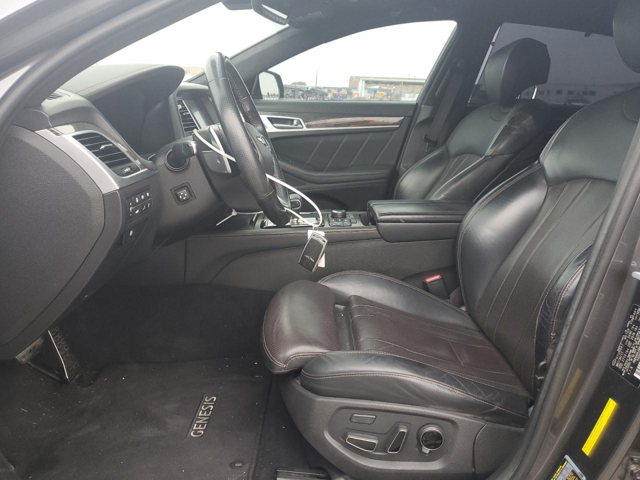 2018 Genesis G80 - Image 7