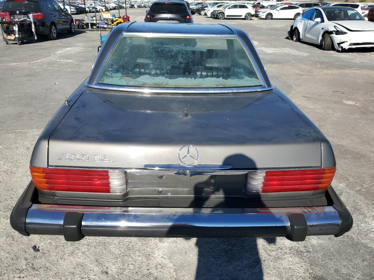 1983 Mercedes-Benz 380 Sl VIN: WDBBA4SA7DB021502 Lot: 80569104