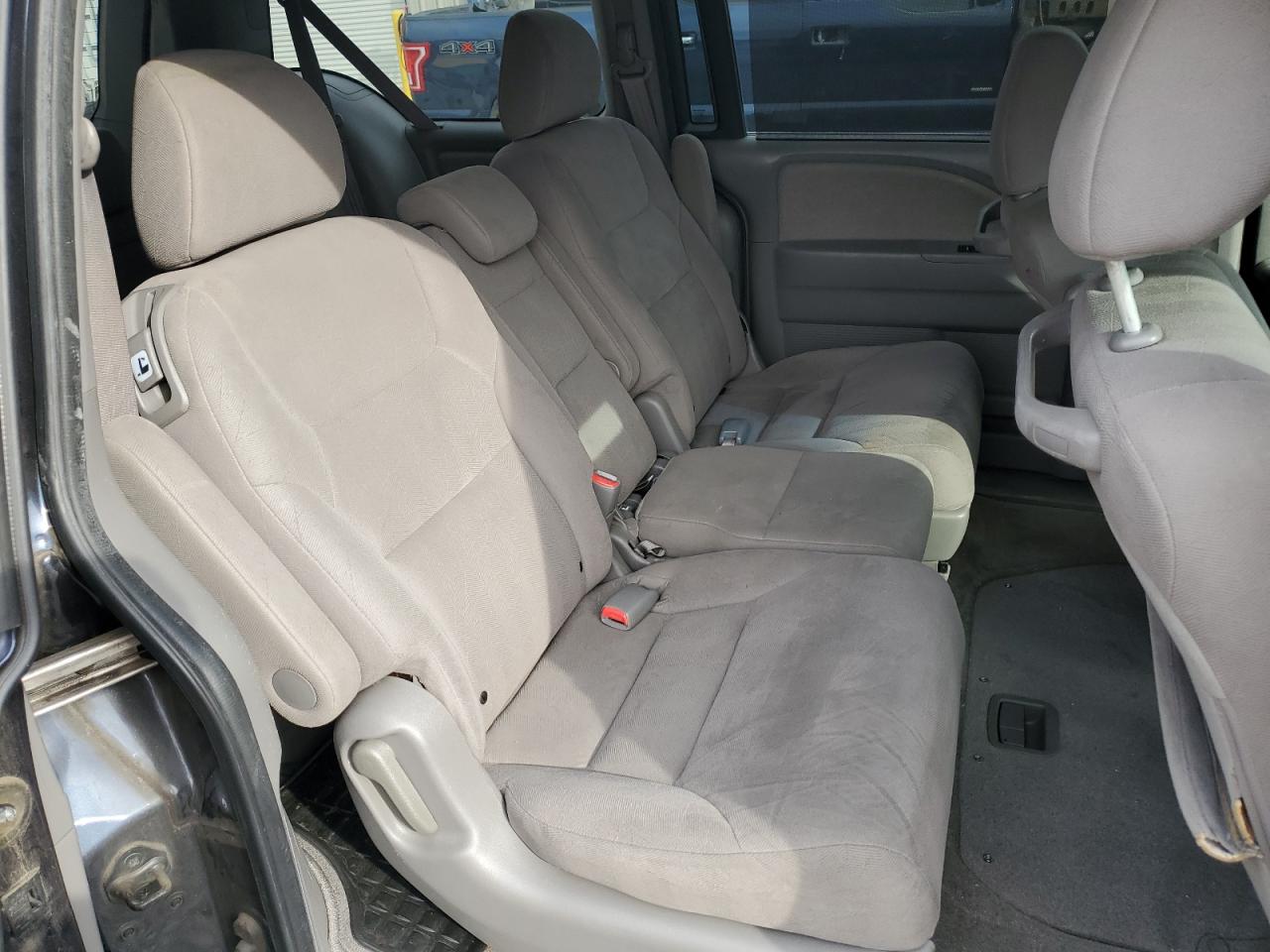 2008 Honda Odyssey - Image 11