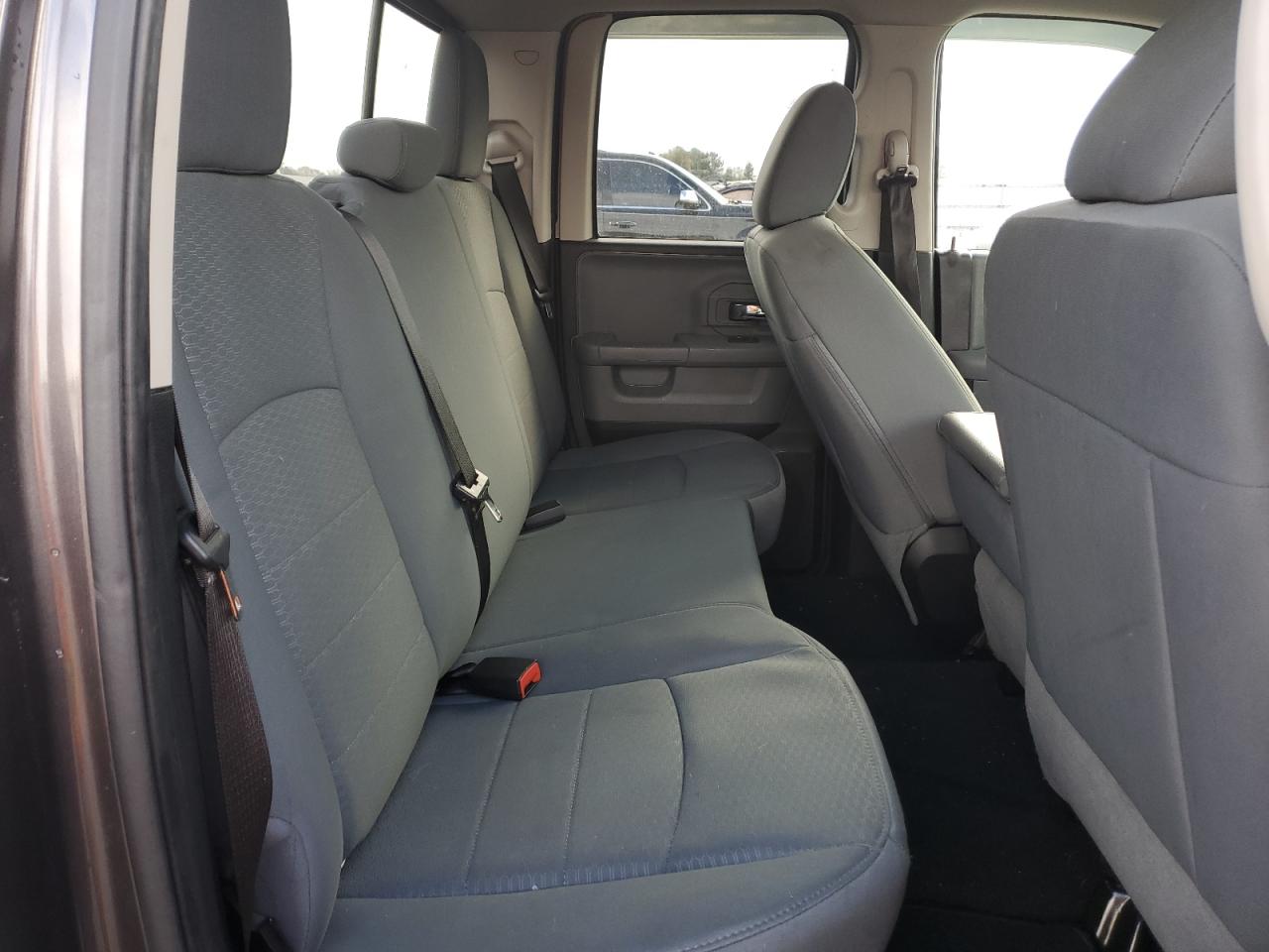 2014 RAM 1500 - Image 10