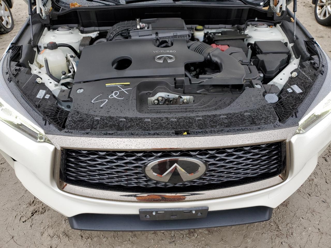 2021 Infiniti QX50 - Image 12