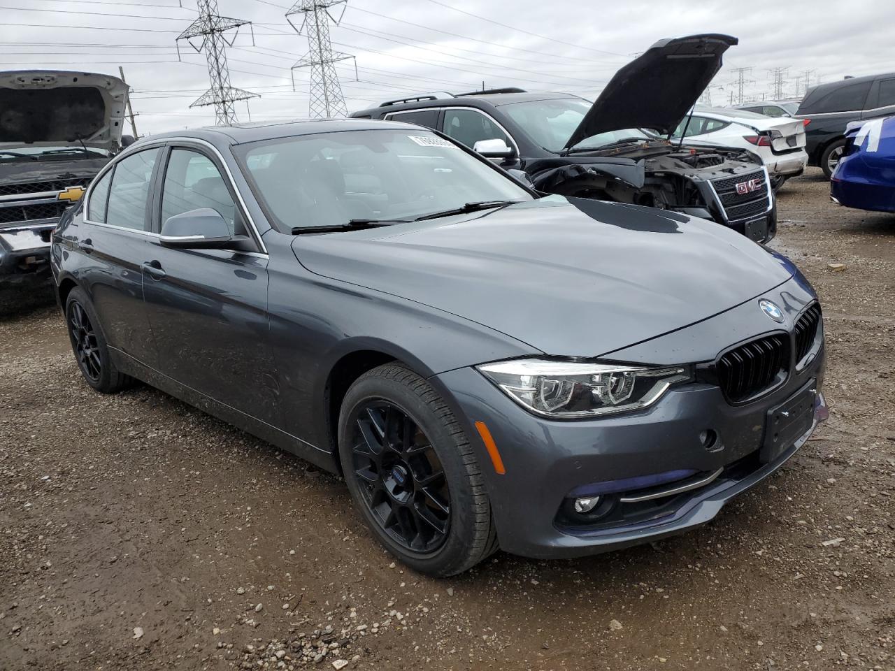 VIN WBA8D9G3XHNU65327 2017 BMW 3 SERIES no.4