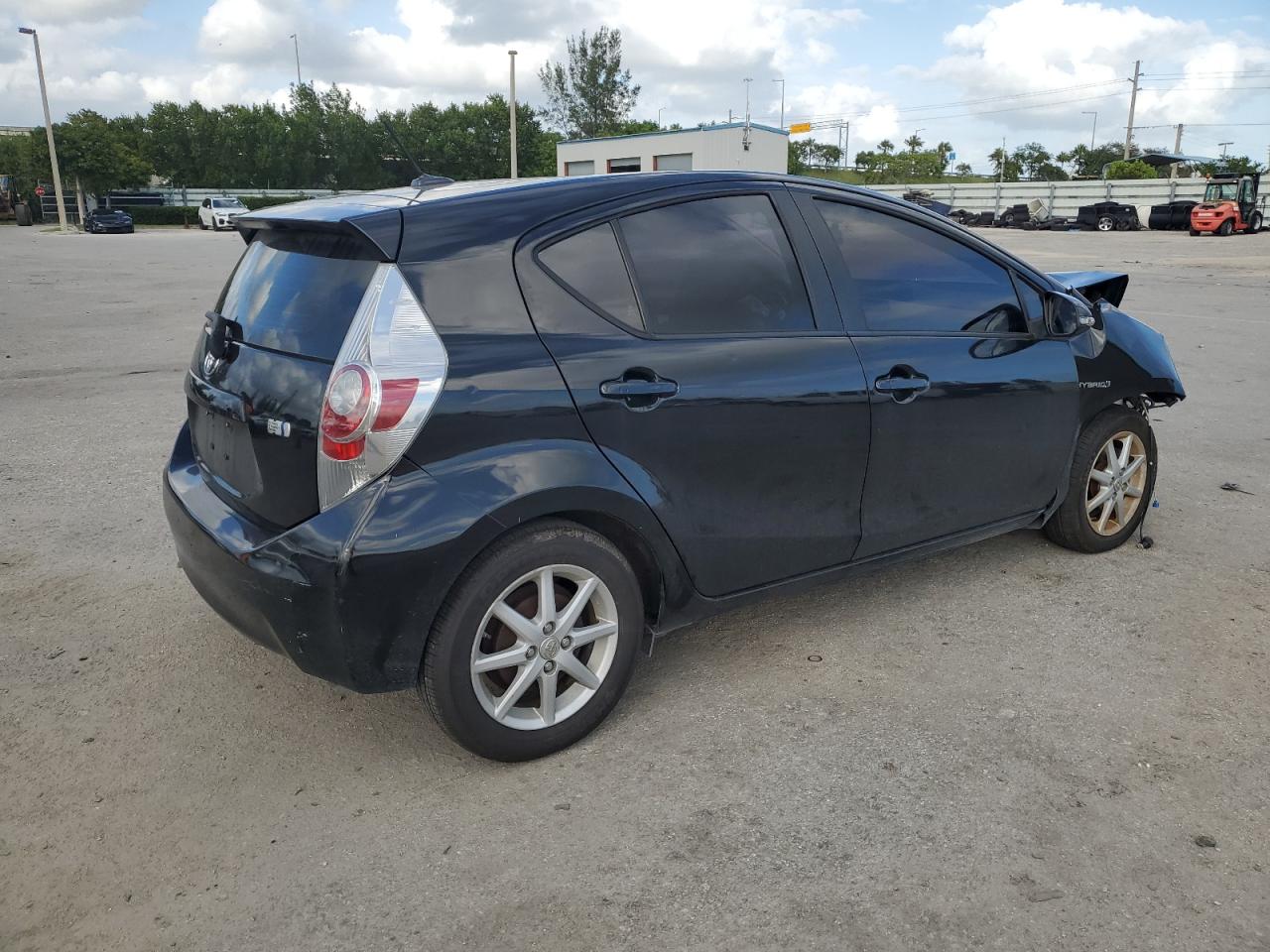 2012 Toyota Prius - Image 3
