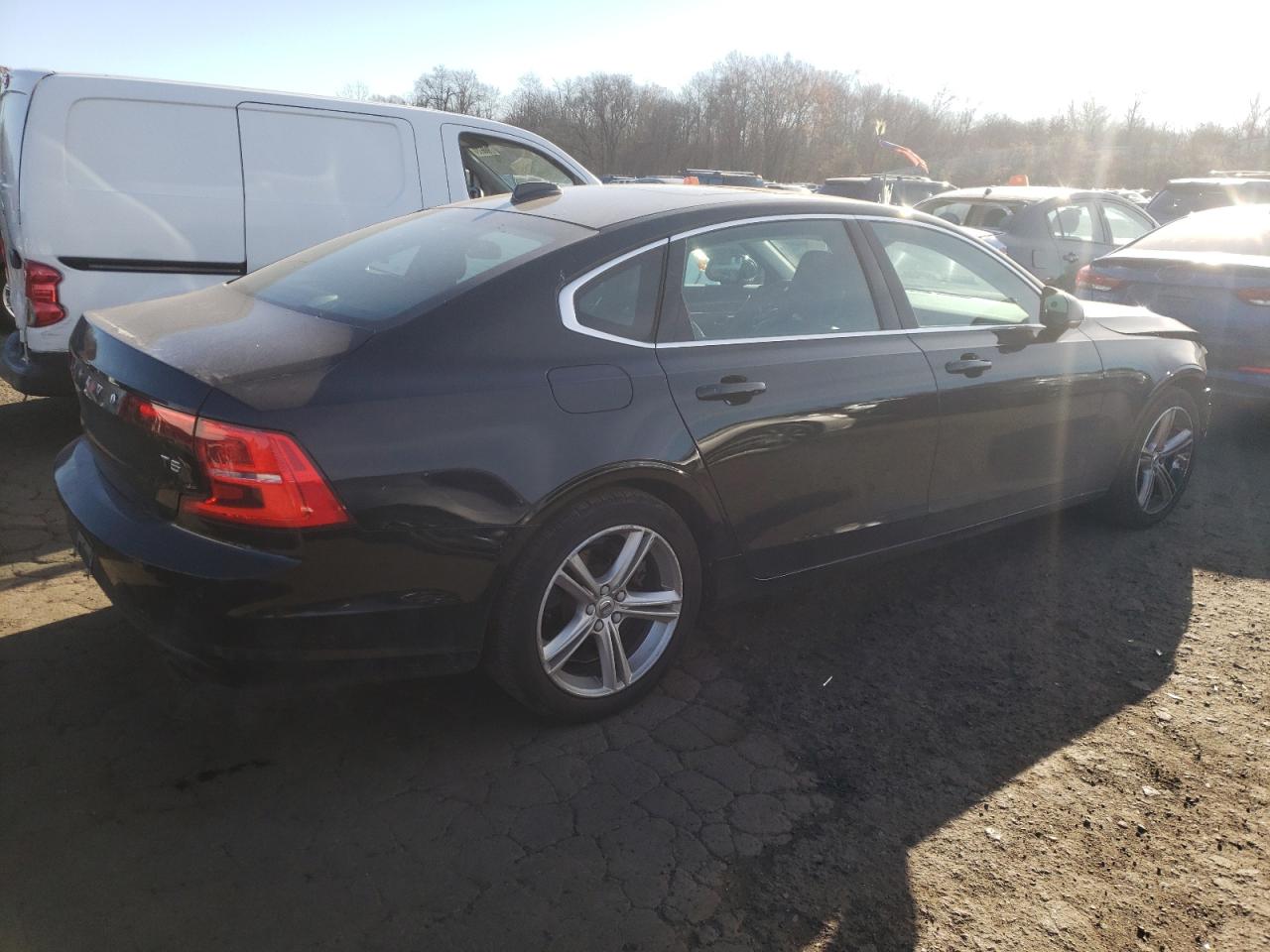 2018 Volvo S90 - Image 3