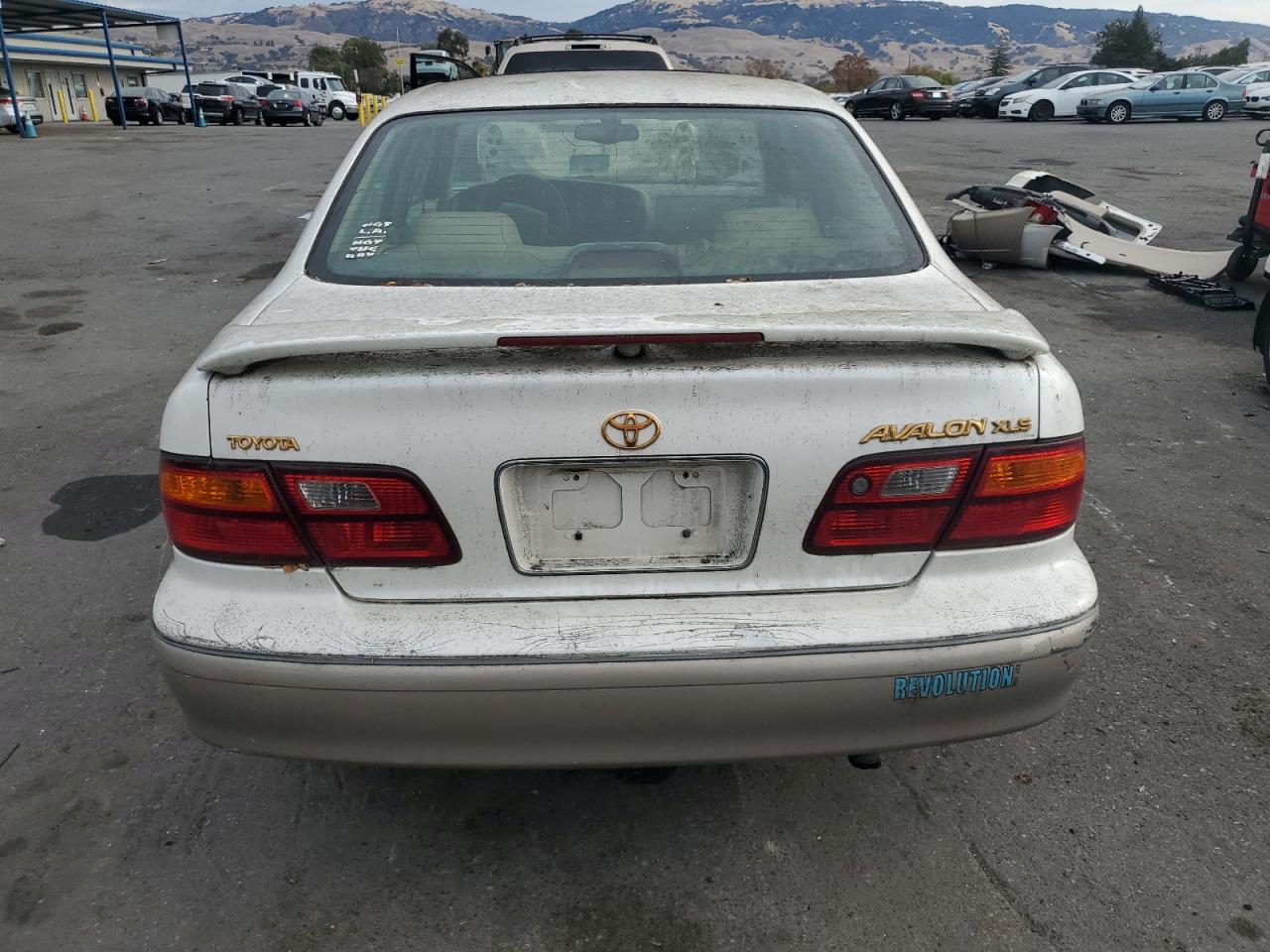 1998 Toyota Avalon Xl VIN: 4T1BF18B1WU269768 Lot: 81643934