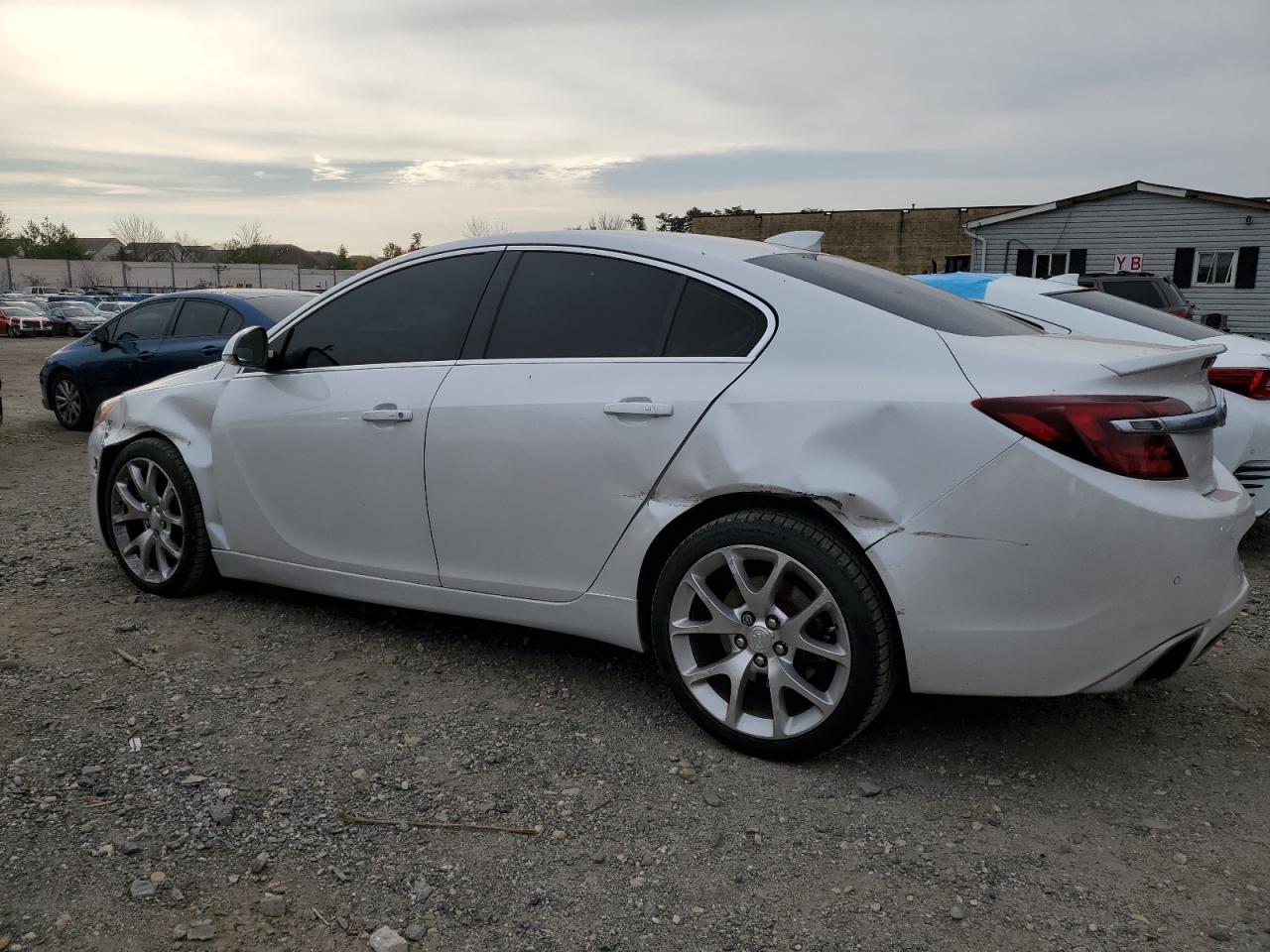 2017 Buick Regal - Image 2