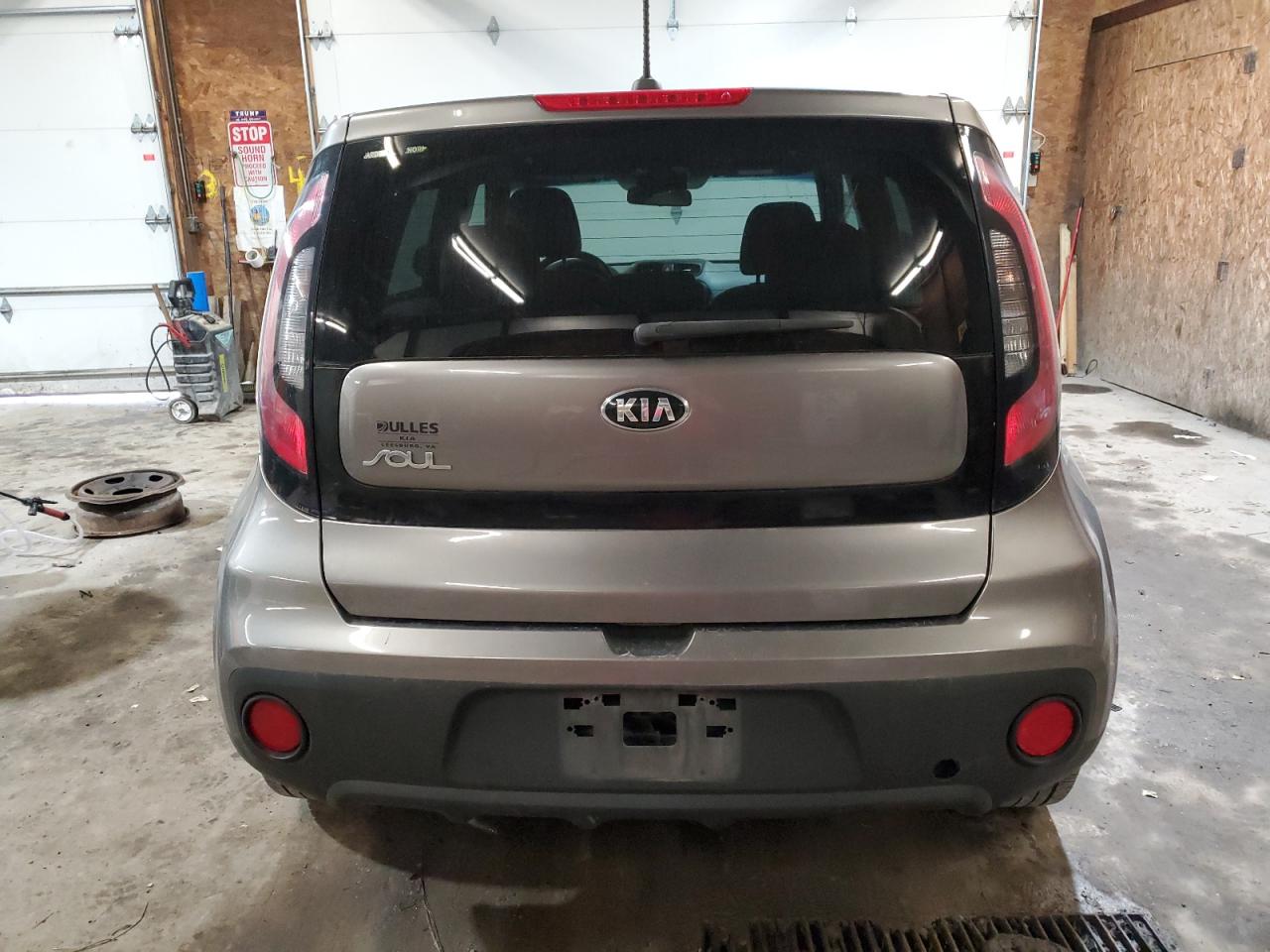 2018 Kia Soul VIN: KNDJN2A20J7507040 Lot: 81072934