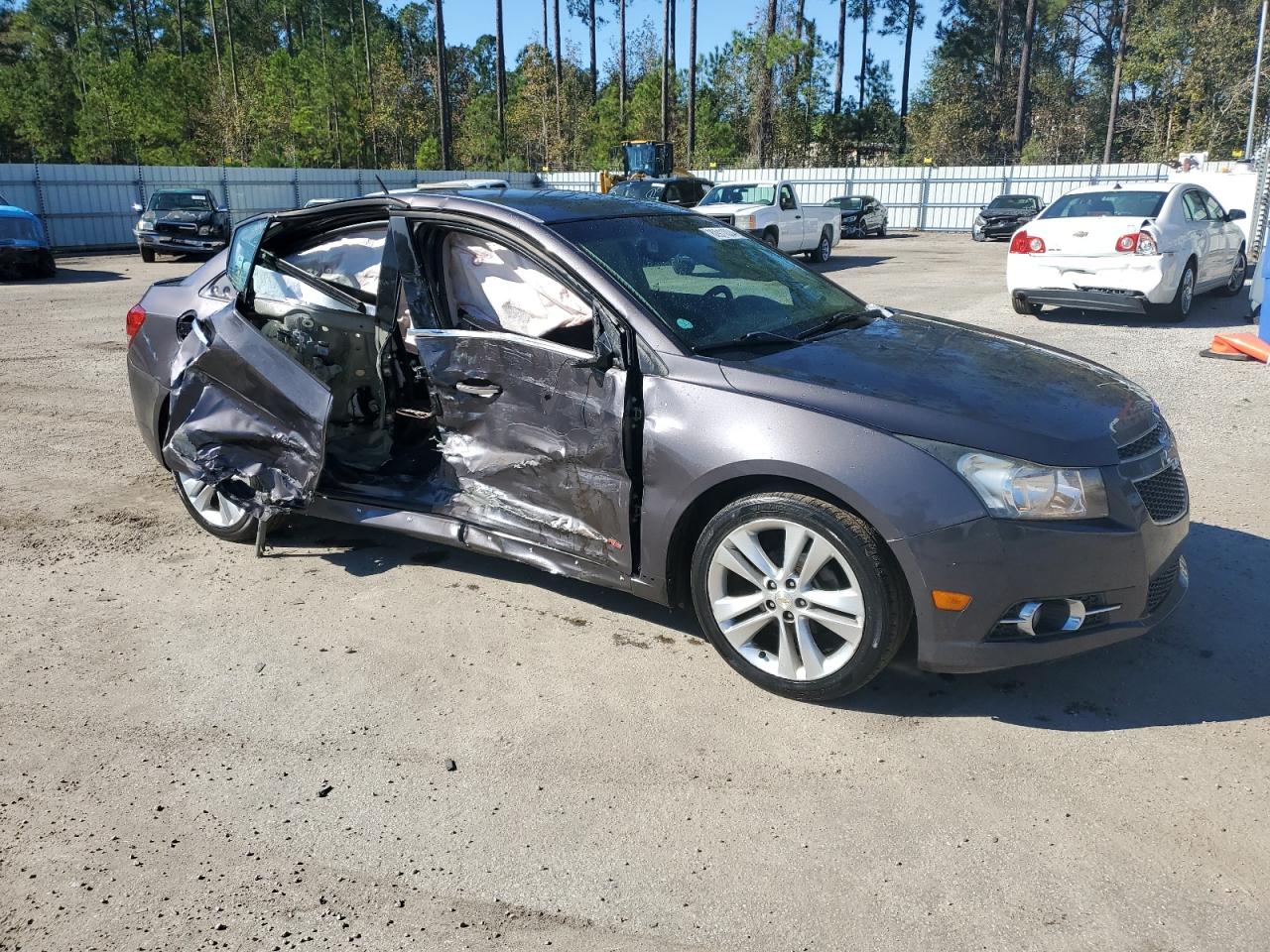 2011 Chevrolet Cruze - Image 4