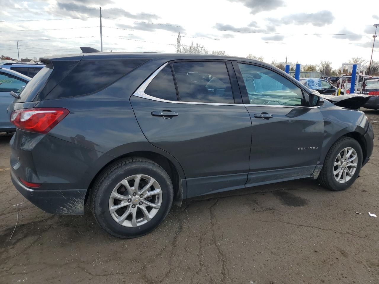 2019 Chevrolet Equinox - Image 3