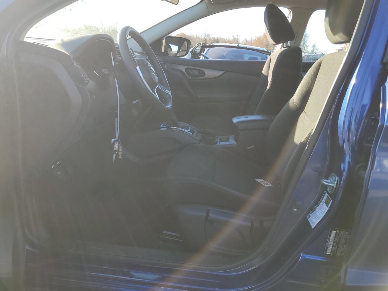 2020 Nissan Rogue - Image 7