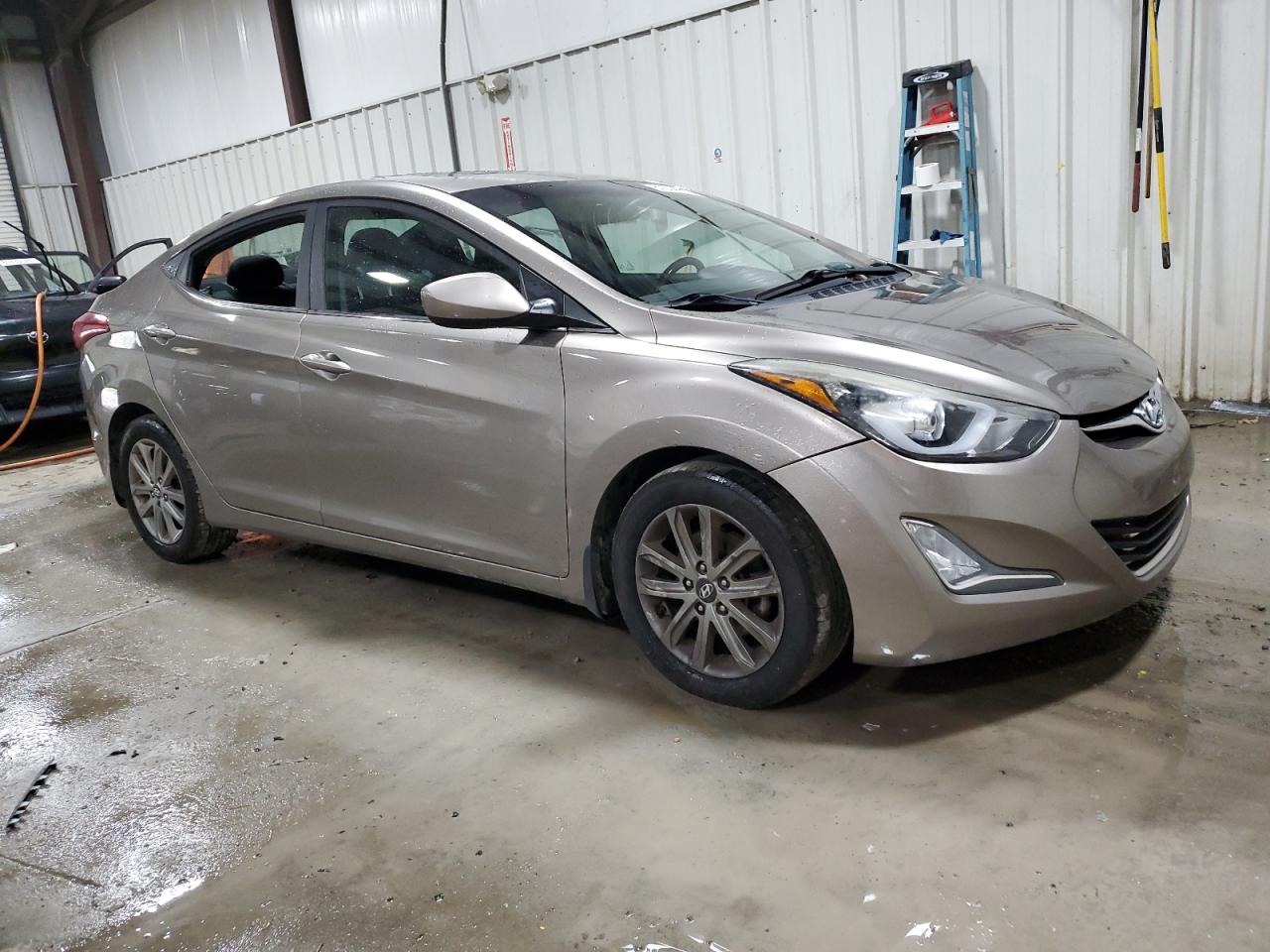 2015 Hyundai Elantra - Image 4
