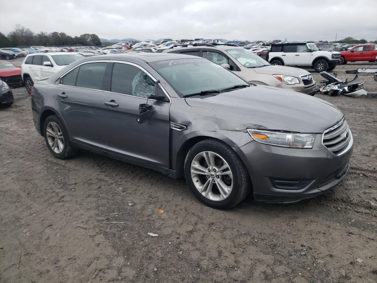 2014 Ford Taurus - Image 4