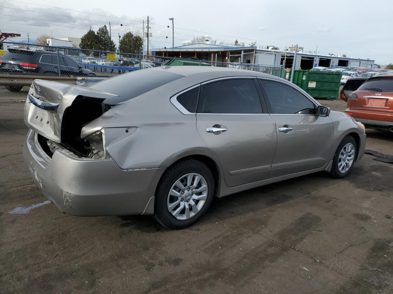2015 Nissan Altima - Image 3