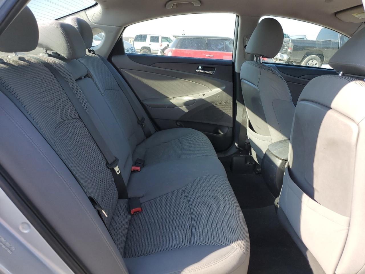 2011 Hyundai Sonata - Image 10