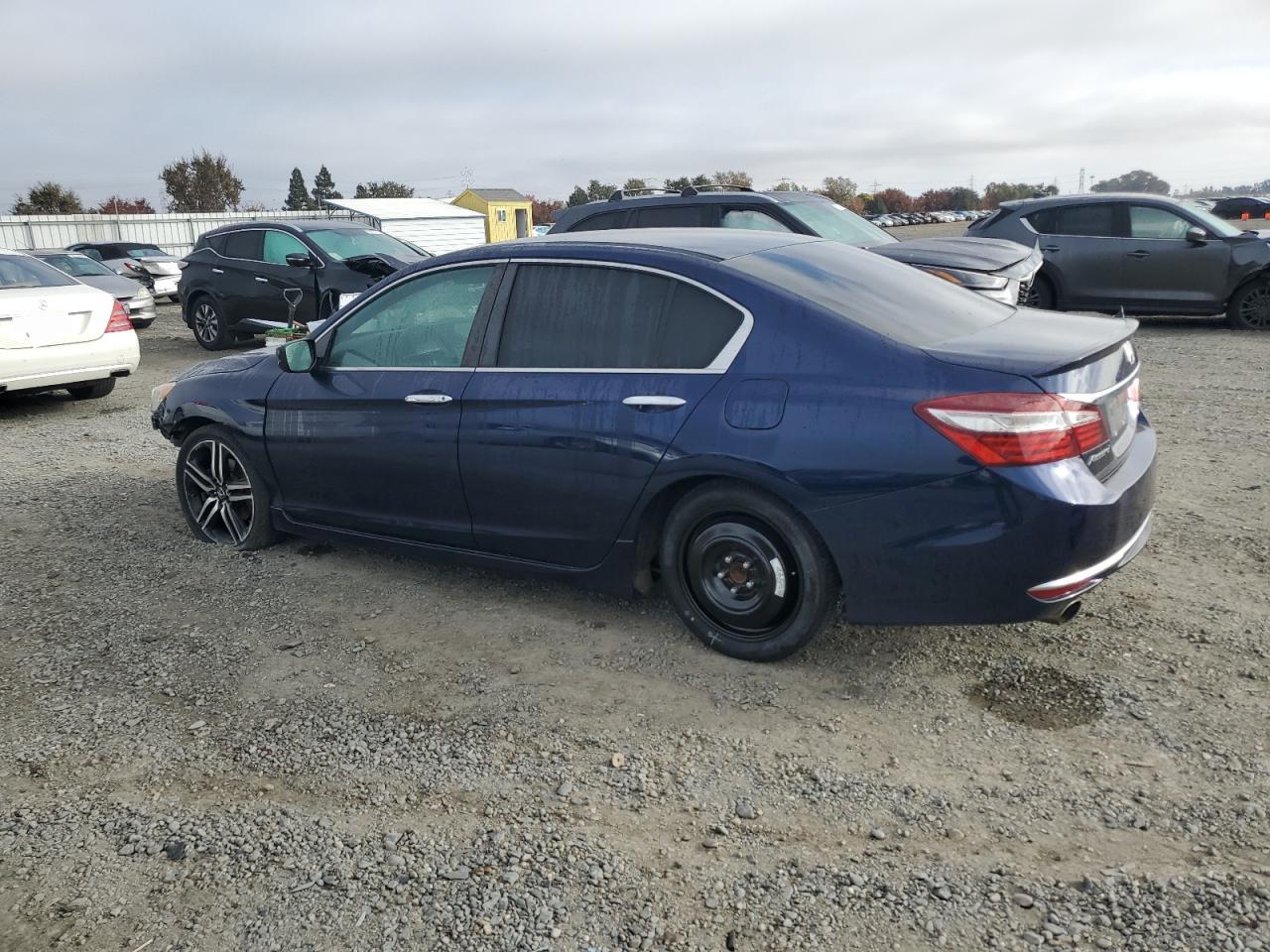 VIN 1HGCR2F17HA268145 2017 HONDA ACCORD no.2