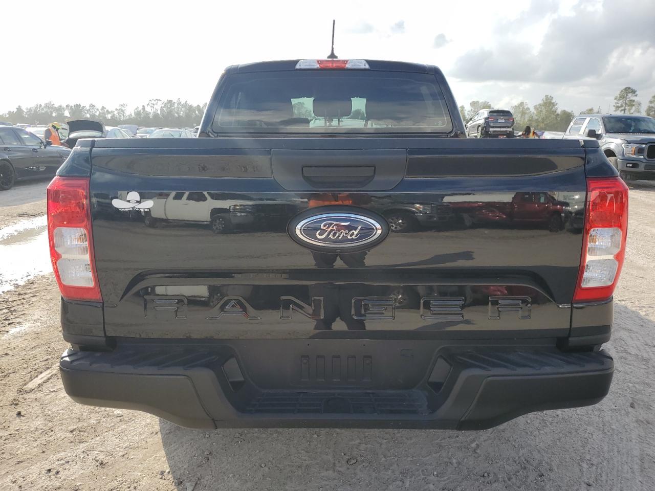 2024 Ford Ranger Xl VIN: 1FTER4BH3RLE15041 Lot: 80215054