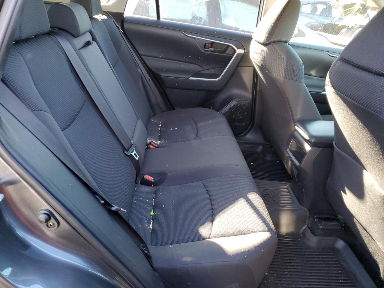 2019 Toyota RAV 4 - Image 11