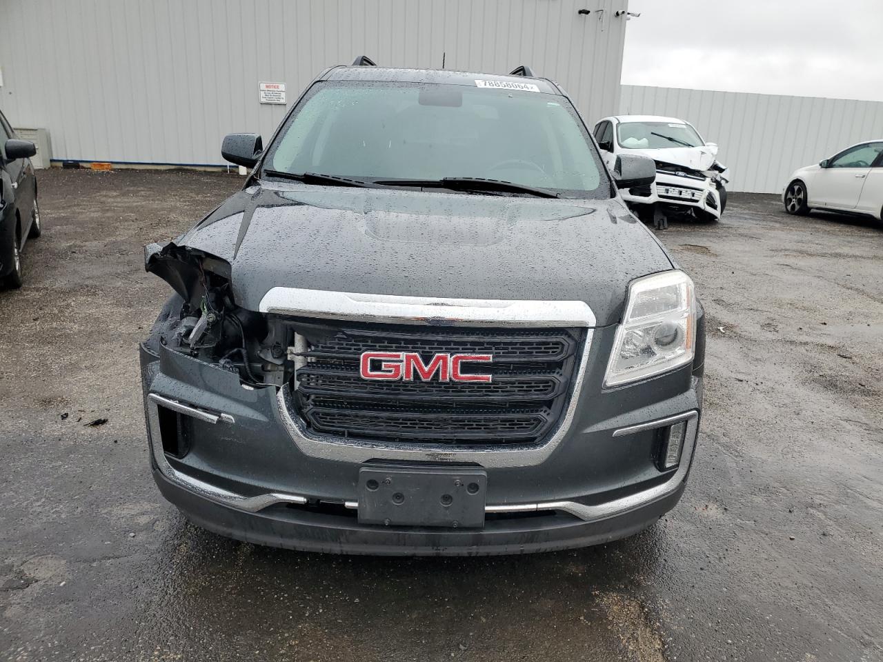 2017 GMC Terrain - Image 5